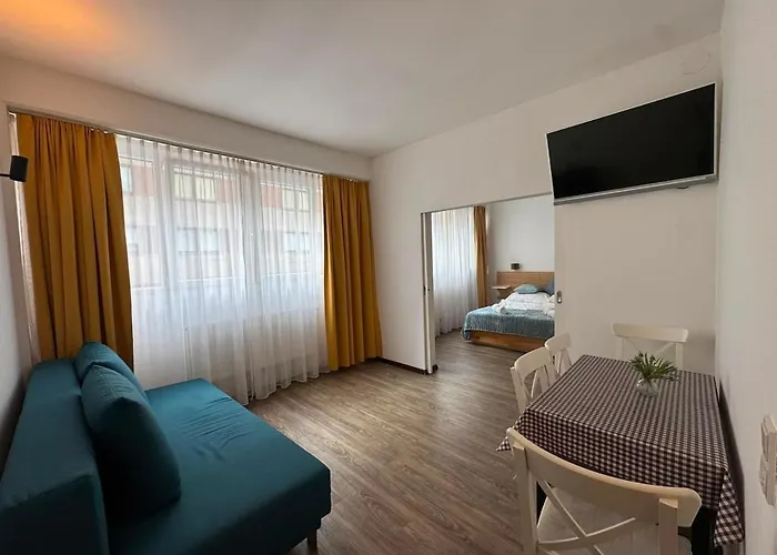 For 2-4 Guest